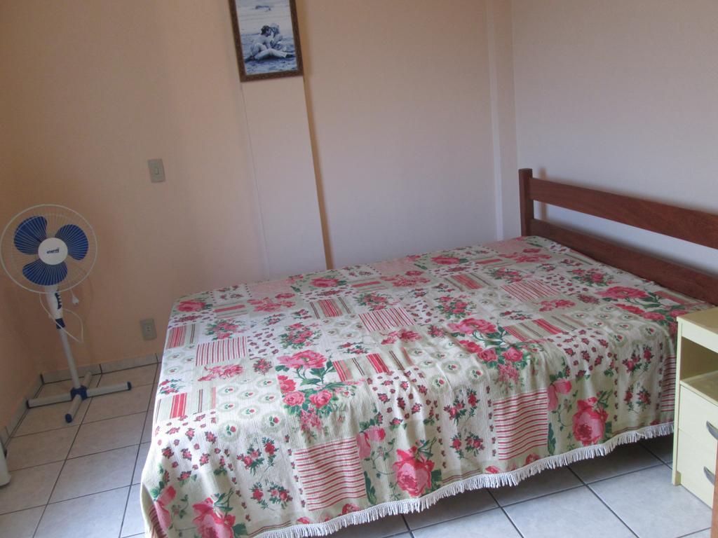 Residencial Dona Vilma Hotel ฟลอเรียนอโปลิส ภายนอก รูปภาพ