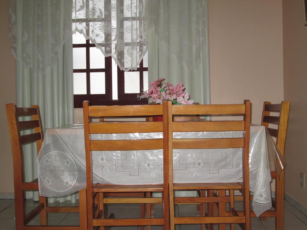 Residencial Dona Vilma Hotel ฟลอเรียนอโปลิส ภายนอก รูปภาพ