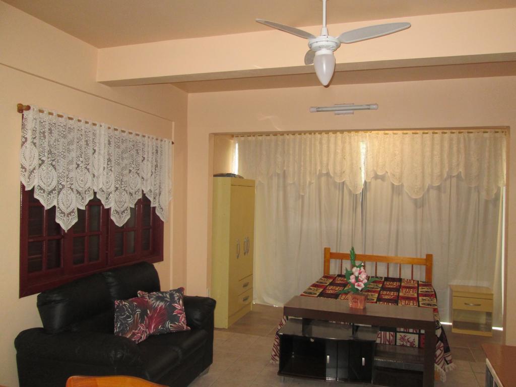 Residencial Dona Vilma Hotel ฟลอเรียนอโปลิส ภายนอก รูปภาพ