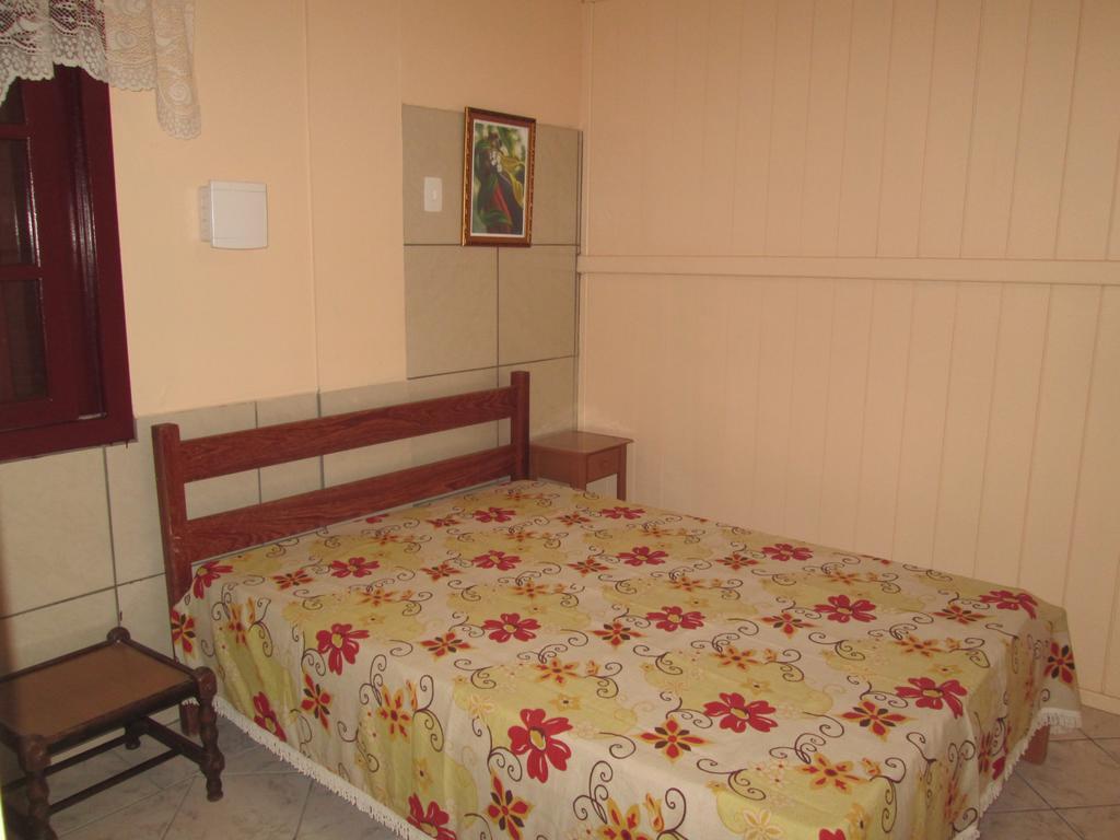 Residencial Dona Vilma Hotel ฟลอเรียนอโปลิส ภายนอก รูปภาพ