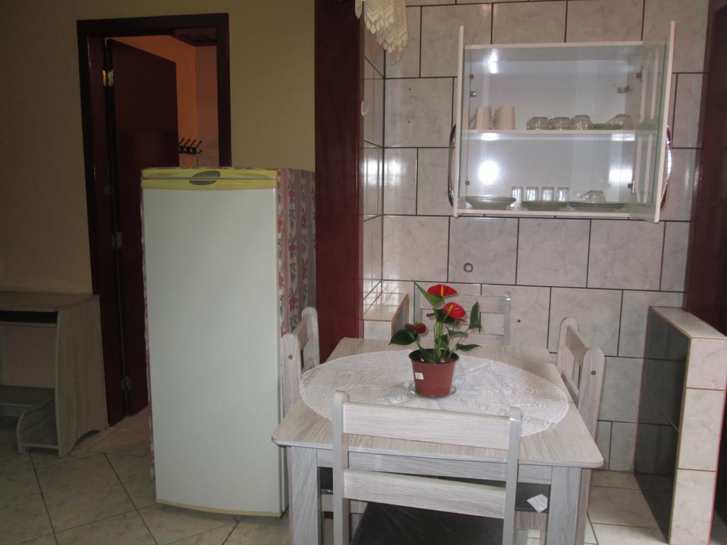 Residencial Dona Vilma Hotel ฟลอเรียนอโปลิส ภายนอก รูปภาพ