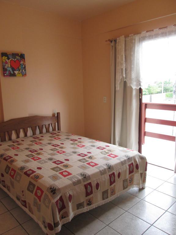 Residencial Dona Vilma Hotel ฟลอเรียนอโปลิส ภายนอก รูปภาพ